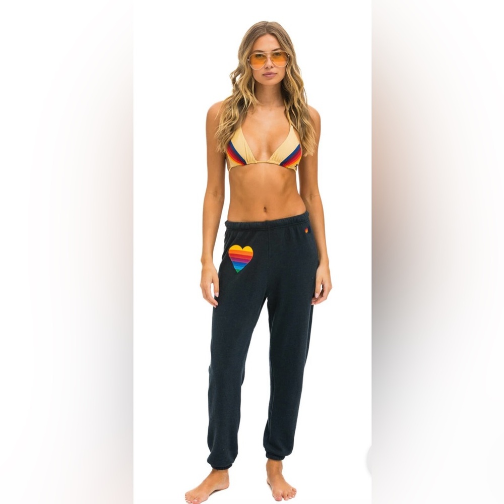 RAINBOW HEART STITCH SWEATPANTS - CHARCOAL